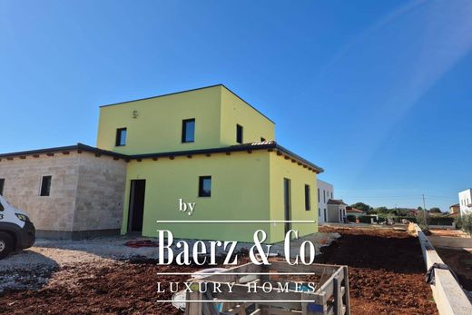 Casa di città a Parenzo, Grad Poreč