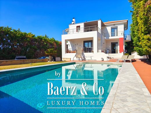 Casa Unifamiliare a Ássos, Nomós Korinthías