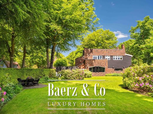 Villa in Bergen, North Holland
