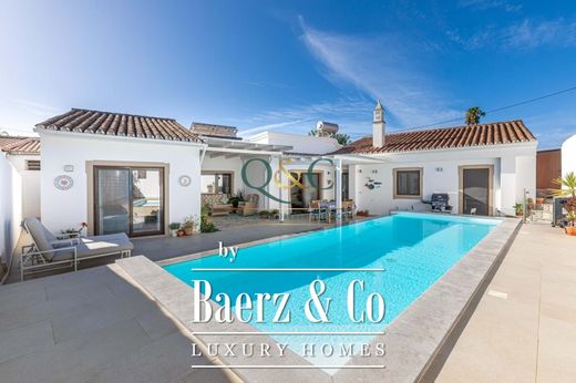 Villa a Santa Bárbara de Nexe, Faro