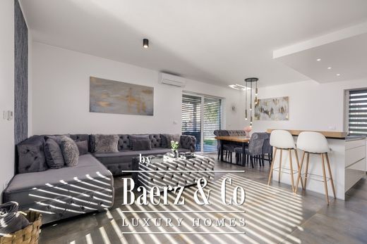 Casa di lusso a Capodistria, Comune Città di Capodistria