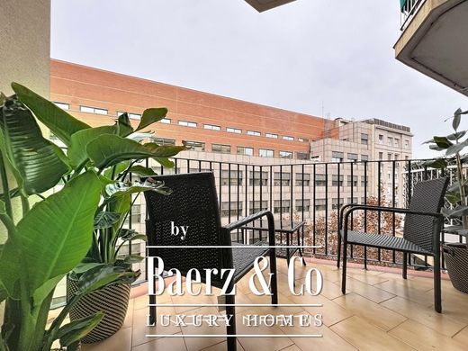 Apartment / Etagenwohnung in Barcelona, Provinz Barcelona