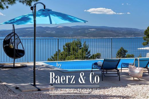 Villa for sale in Makarska