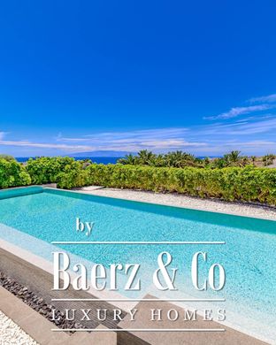 Villa in Costa Adeje, Province of Santa Cruz de Tenerife