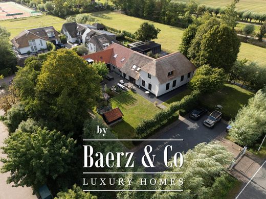 Gutshaus oder Landhaus in Delft, Gemeente Delft