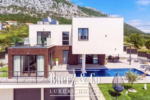 Villa en Omiš, Grad Omiš