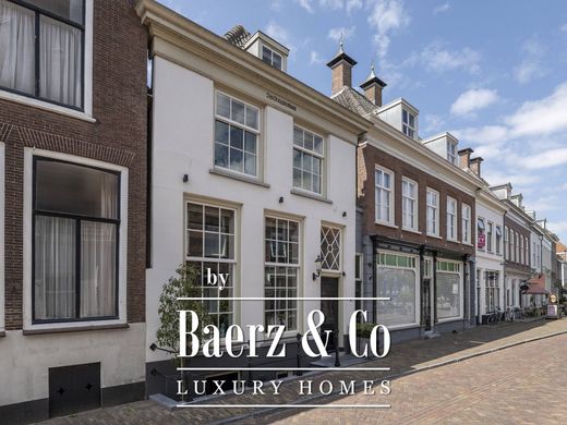 Mansion in Geertruidenberg, Gemeente Geertruidenberg