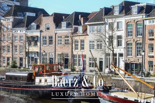 Luxury home in 's-Hertogenbosch, Gemeente 's-Hertogenbosch