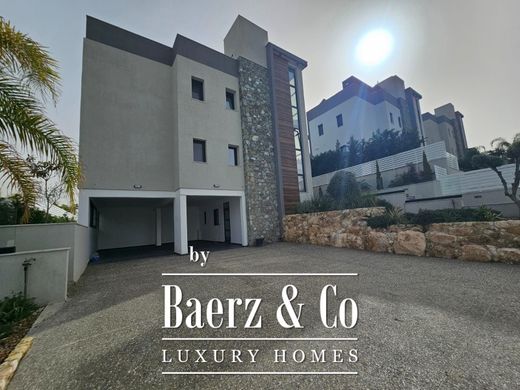 Willa w Parekklisha, Parekklisiá