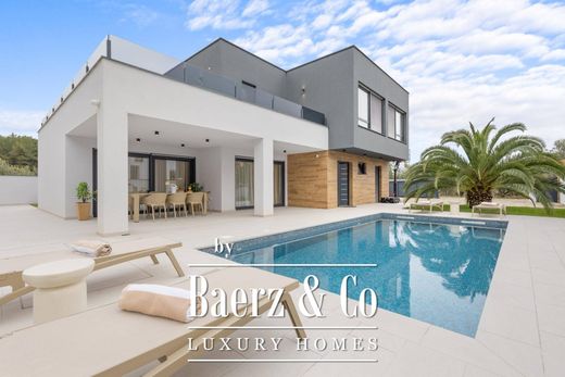 تاون هاوس ﻓﻲ Pula, Grad Pula