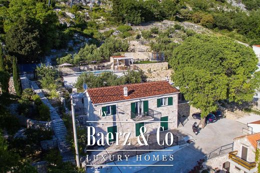 ‏בית בעיר ב  Omiš, Grad Omiš