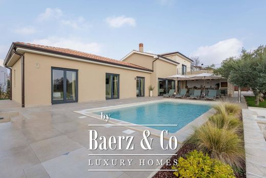 Kaštelir, Kaštelir-Labinciのヴィラ