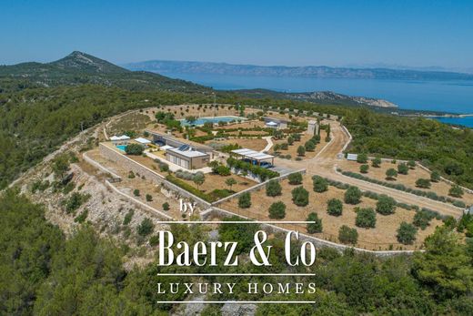 Villa in Jelsa, Split-Dalmatia