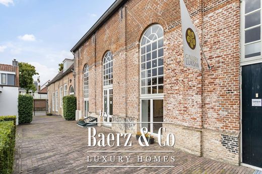 Mansion in Bergen op Zoom, Gemeente Bergen op Zoom