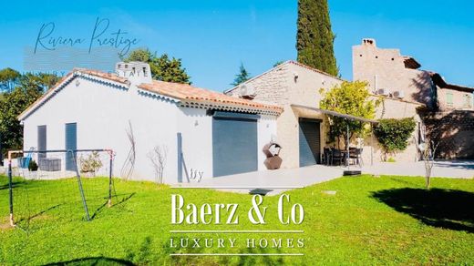 Luxe woning in Mougins, Alpes-Maritimes