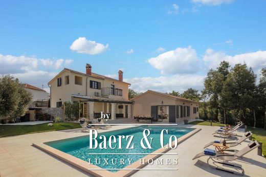 تاون هاوس ﻓﻲ Labin, Grad Labin