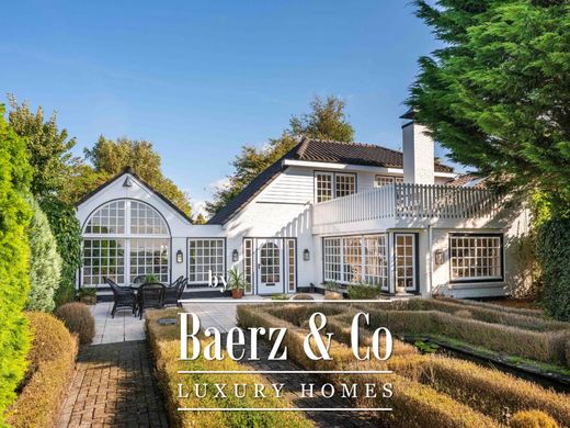 Casa di lusso a Bergen, Gemeente Bergen