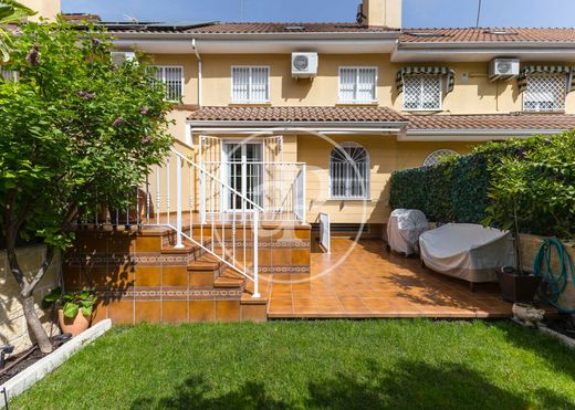 Villa a Ciudad Lineal, Provincia de Madrid