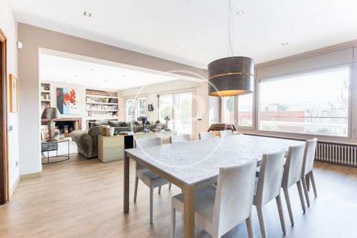 Villa in Sant Cugat del Vallès, Provinz Barcelona