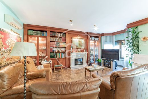 Villa in Pozuelo de Alarcón, Province of Madrid