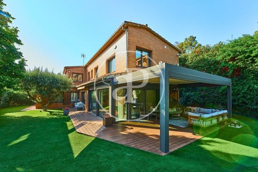 Villa in Sant Cugat del Vallès, Province of Barcelona