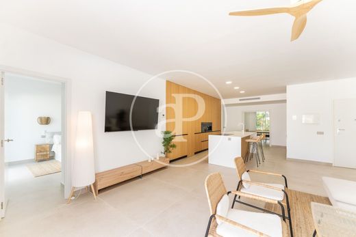 Apartment / Etagenwohnung in ses Salines, Balearen Inseln