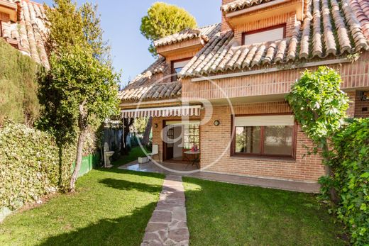 Villa in Hortaleza, Province of Madrid