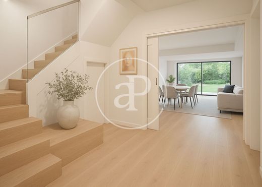 Βίλα σε Aravaca, Provincia de Madrid