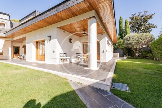 Villa in Hortaleza, Province of Madrid