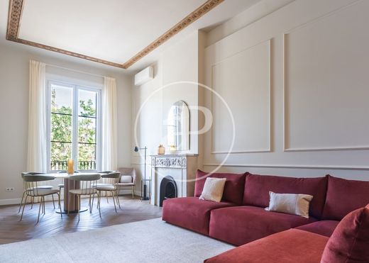 Apartment / Etagenwohnung in Barcelona, Provinz Barcelona