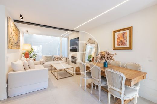 Villa in Ciudad Lineal, Province of Madrid