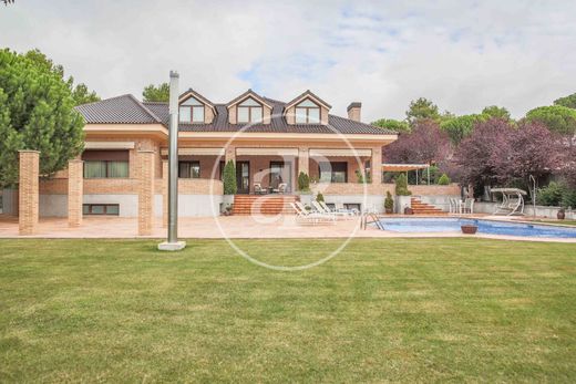 Villa in Boadilla del Monte, Province of Madrid