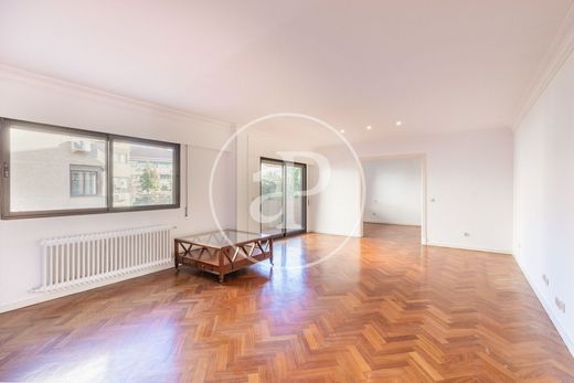 Apartament w Pozuelo de Alarcón, Provincia de Madrid