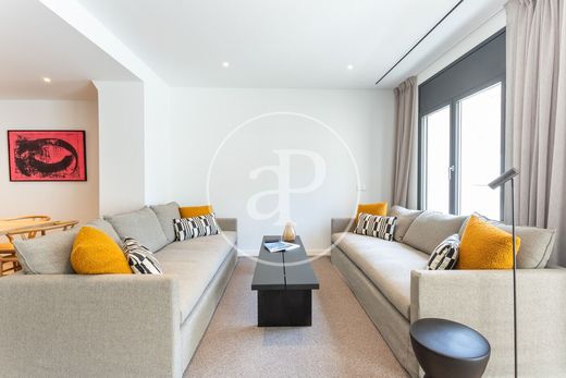 Apartment / Etagenwohnung in Barcelona, Provinz Barcelona