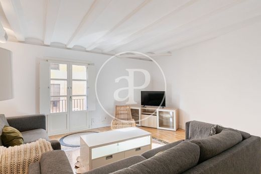 Apartment / Etagenwohnung in Barcelona, Provinz Barcelona