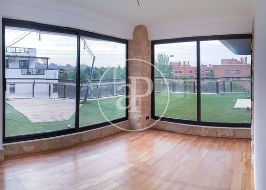 Penthouse w Aravaca, Provincia de Madrid