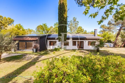 Villa in Villanueva de la Cañada, Province of Madrid