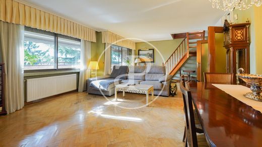 Apartament w Ciudad Lineal, Provincia de Madrid