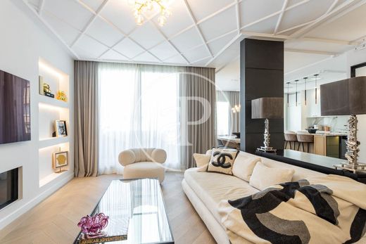 Apartment / Etagenwohnung in Barcelona, Provinz Barcelona