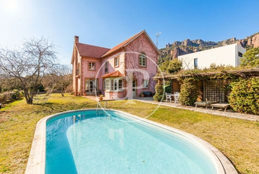 Villa in Matadepera, Province of Barcelona