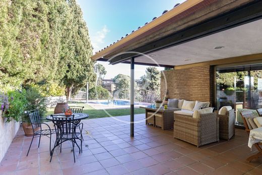 Villa in Bellaterra, Province of Barcelona