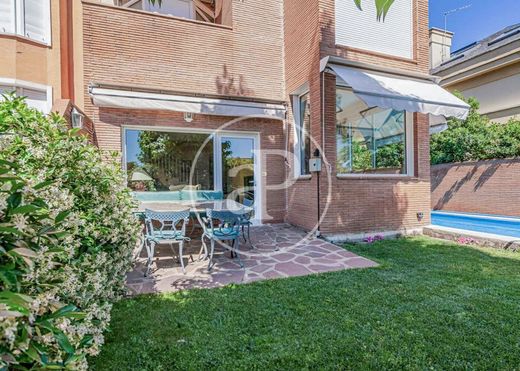 Villa in Hortaleza, Province of Madrid