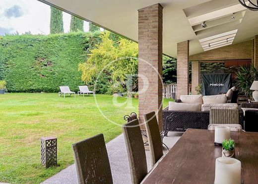 Villa in Pozuelo de Alarcón, Province of Madrid