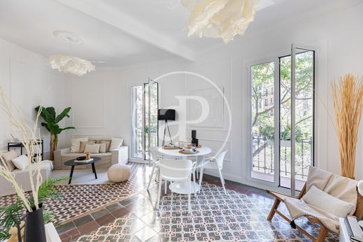 Apartment / Etagenwohnung in Barcelona, Provinz Barcelona