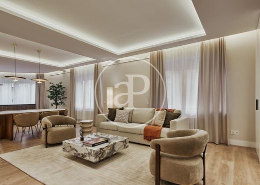 Apartment / Etagenwohnung in Madrid, Provinz Madrid