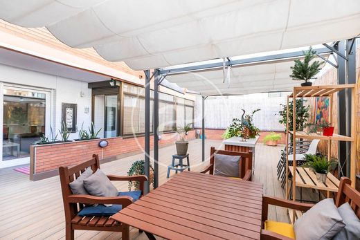 Apartment / Etagenwohnung in Barcelona, Provinz Barcelona