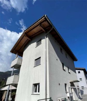 Appartementencomplex in Castione, Bellinzona District