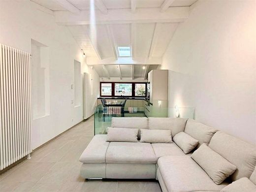 Maison de luxe à Riva San Vitale, Mendrisio District