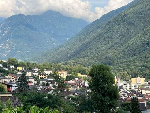 地皮  Lumino, Bellinzona District