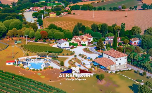 Villa en Matelica, Provincia di Macerata